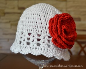 Gorrito zoe con flor 004