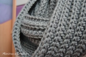 Cuello gris punto elástico IX