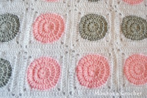 Manta Granny Circular Rosa-Gris 001