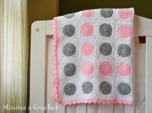 Manta Granny Circular Rosa-Gris 007